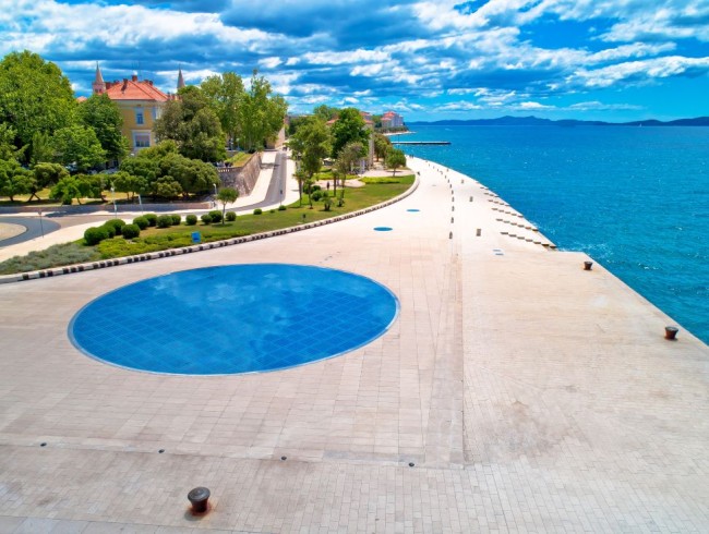 Strandpromenade von Zadar mit der Meeresorgel © Shutterstock